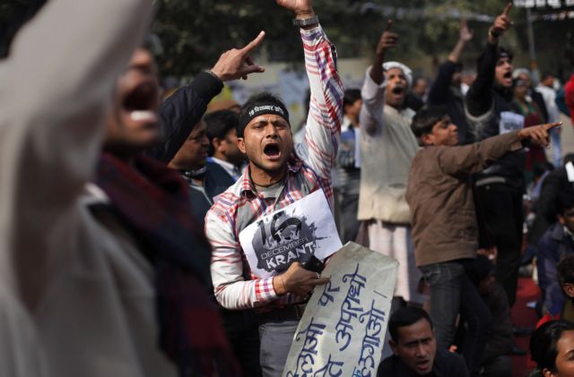 Αθώοι δηλώνουν οι πέντε που κατηγορούνται για βιασμό της 23χρονης Ινδής